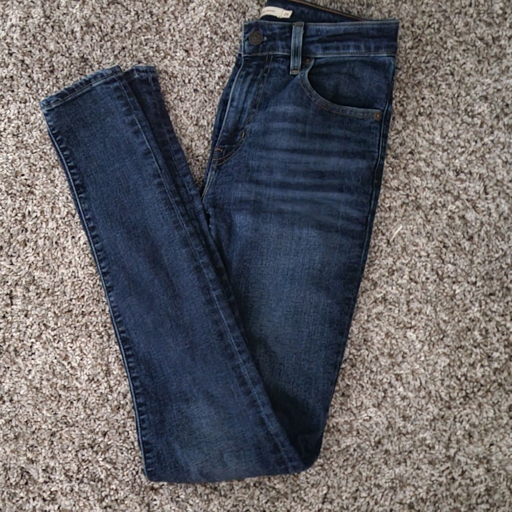 Levi's